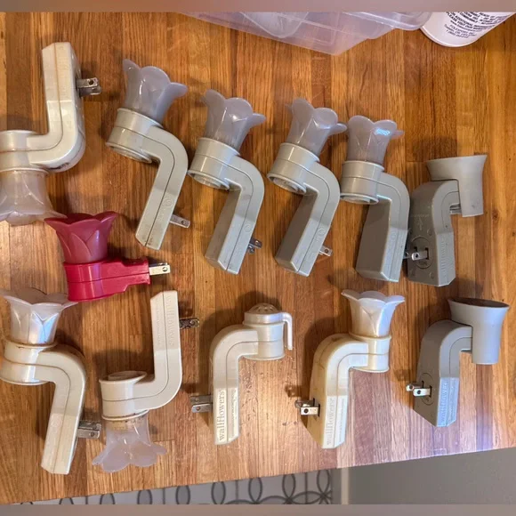 WALLFLOWER PLUG INS 12. Price is for all of them! Bath & Body Works - Picture 1 of 1